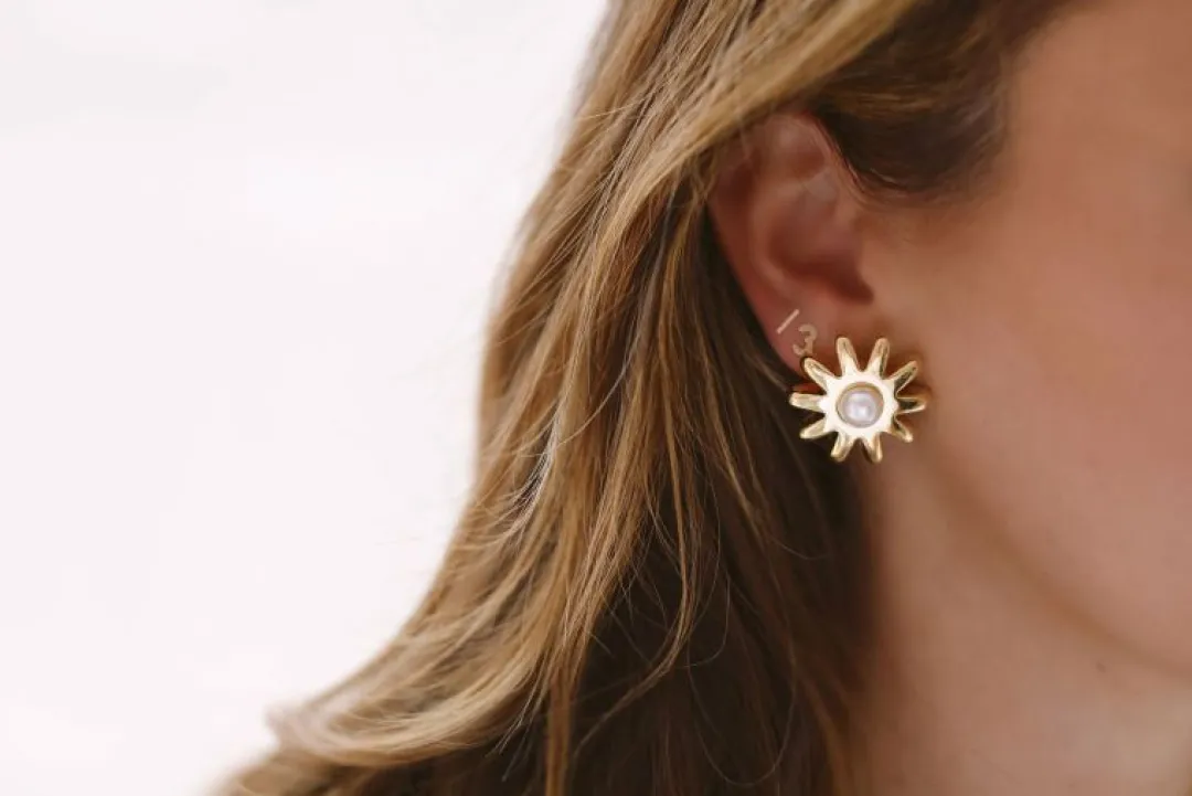 Brinker & Eliza Daisy Earrings